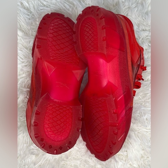 Reebok | x Cardi B Club C Sneakers Limited Edition - Picture 8 of 9